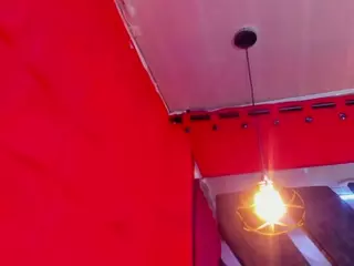 Aprilll-x's Live Sex Cam Show