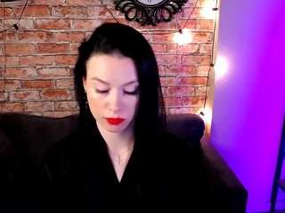 Questo modello è in diretta ora. meganstones