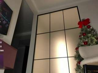 Live webcam model moonlovee on Soda Cams