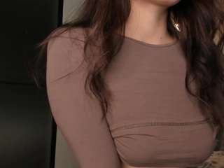 Live webcam model moonlovee on Soda Cams