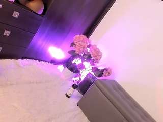 queen-liana queen-liana