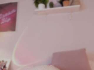 queen-liana Live Webcam on CamSoda