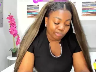 Julye Bony's Live Sex Cam Show