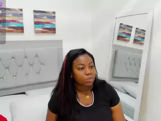 Julye Bony's Live Sex Cam Show