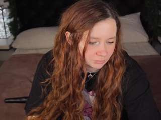 carolinawinter's CamSoda show and profile