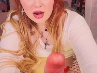 carolinawinter's CamSoda show and profile