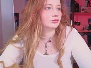 carolinawinter Live Webcam on CamSoda