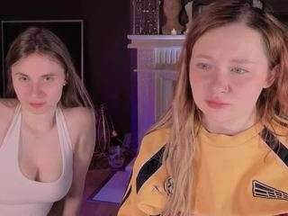 carolinawinter Live Webcam on CamSoda