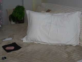 urblonde live cam profile