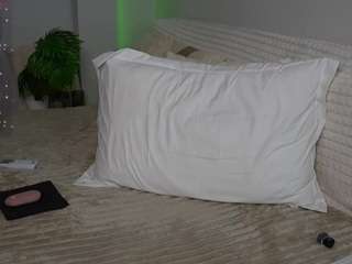 urblonde live cam profile