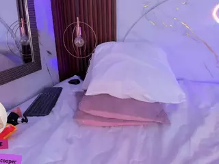 martinna-28's Live Sex Cam Show