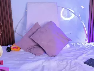 martinna-28's Live Sex Cam Show