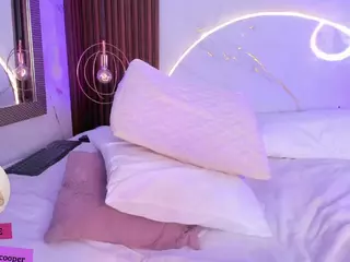 martinna-28's Live Sex Cam Show
