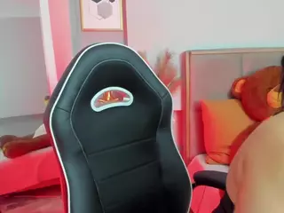 emmasymon7's Live Sex Cam Show