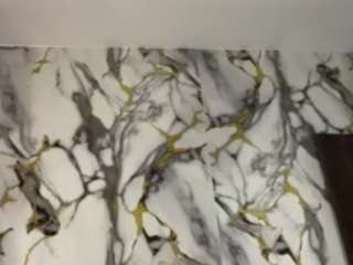 该模特正在直播。 maryyjohnson