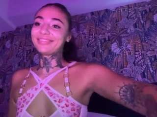 @xoxgoldie