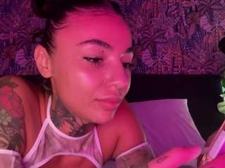 le modèle 1rubys est en webcam porno dans un show sur le site camsoda, il possède les tags suivants: anal,ass,young adult,twerk,toys,thin,teen 18,tease,tattoos,striptease,spank,skinny,pussy,nipple piercings,lush,lovense,fingers,fetish,facial piercings,drinking