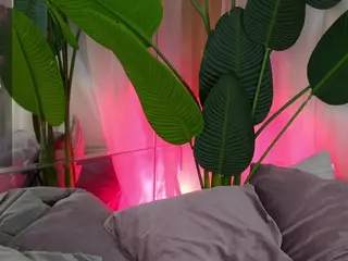 LowkeyGoldie's Live Sex Cam Show