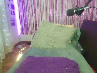 candy02-flip Live Webcam on CamSoda