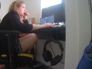 voyeurcam-sexy-little-ana-01