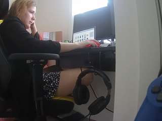 voyeurcam-sexy-little-ana-01