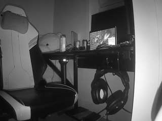 voyeurcam-sexy-little-ana-01