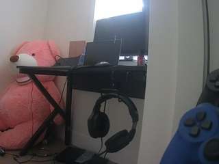voyeurcam-sexy-little-ana-01