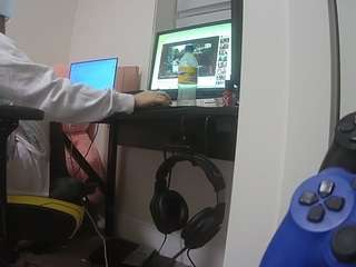 voyeurcam-sexy-little-ana-01