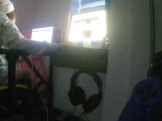 voyeurcam-sexy-little-ana-01 live cam