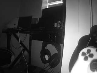 voyeurcam-sexy-little-ana-01