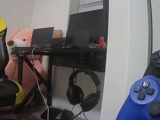 voyeurcam-sexy-l... Live Webcam on CamSoda