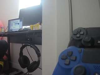 voyeurcam-sexy-little-ana-01