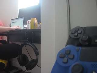 voyeurcam-sexy-little-ana-01