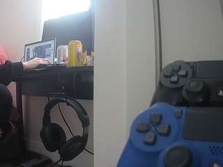 voyeurcam-sexy-little-ana-01
