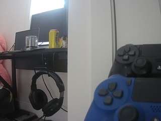 voyeurcam-sexy-little-ana-01