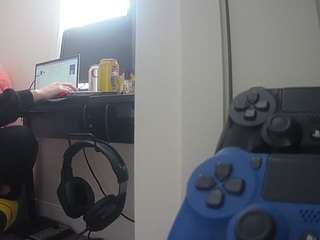 voyeurcam-sexy-little-ana-01
