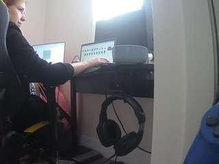 voyeurcam-sexy-little-ana-01
