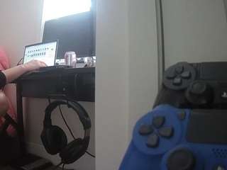 voyeurcam-sexy-little-ana-01