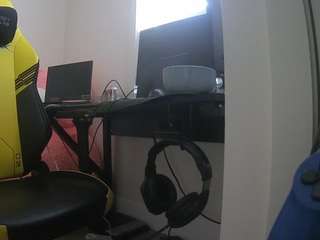 voyeurcam-sexy-little-ana-01