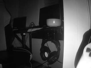 voyeurcam-sexy-little-ana-01