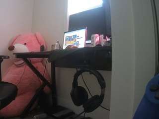 voyeurcam-sexy-little-ana-01