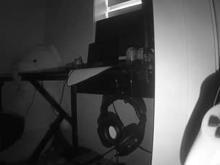 voyeurcam-sexy-little-ana-01