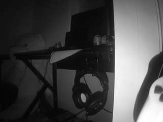 voyeurcam-sexy-little-ana-01