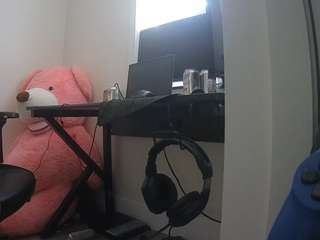 voyeurcam-sexy-l... Live Webcam on CamSoda