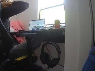 voyeurcam-sexy-little-ana-01