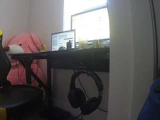 voyeurcam-sexy-little-ana-01