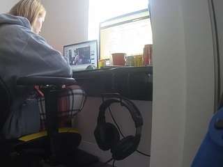 voyeurcam-sexy-l... Live Webcam on CamSoda