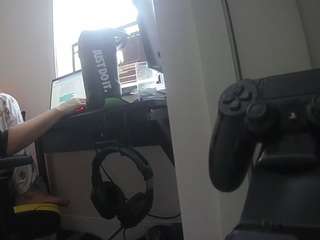 voyeurcam-sexy-little-ana-01