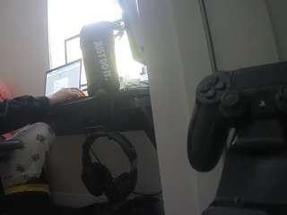 voyeurcam-sexy-little-ana-01