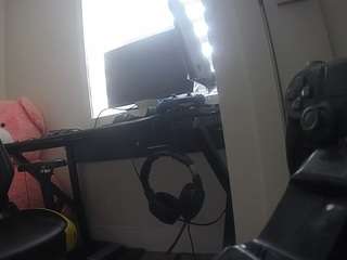 voyeurcam-sexy-little-ana-01